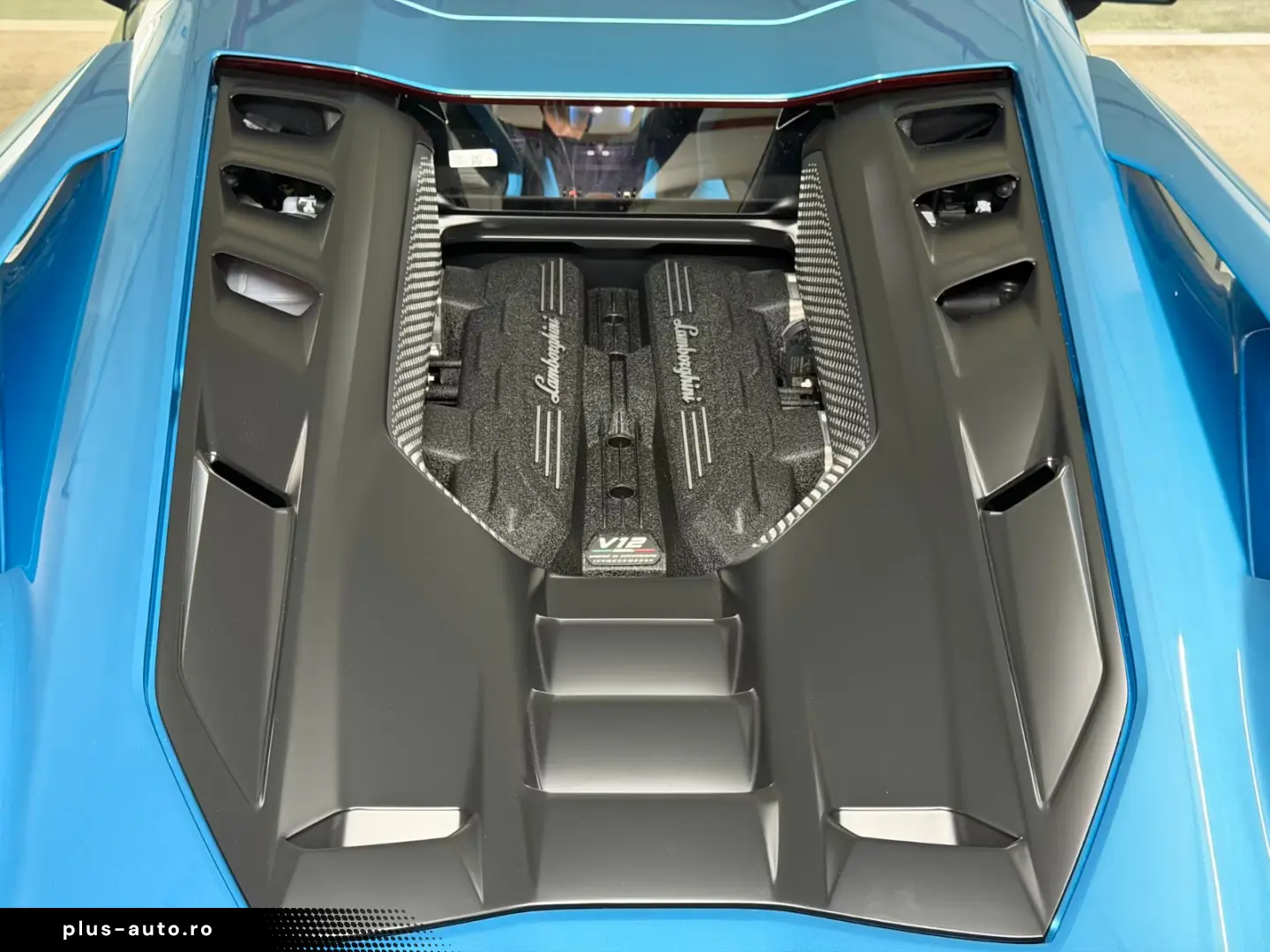 Lamborghini Revuelto