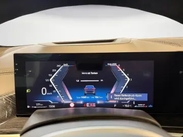 BMW X5 xDr40d MSport Panoramic VentilatedS IcGlow DAProf H&K