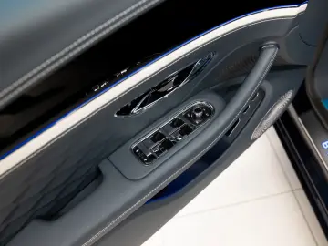 Bentley Flying Spur Speed - B&O  Flying B Mascot