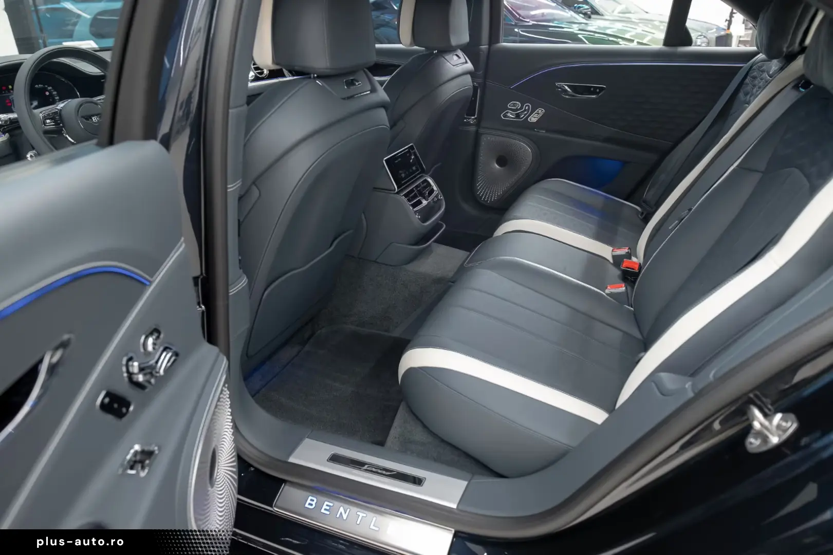 Bentley Flying Spur Speed - B&O  Flying B Mascot