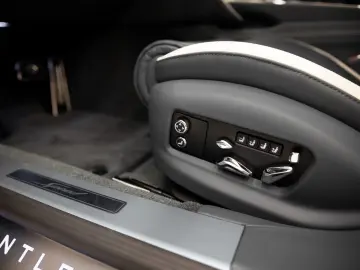 Bentley Flying Spur Speed - B&O  Flying B Mascot