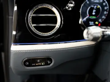 Bentley Flying Spur Speed - B&O  Flying B Mascot