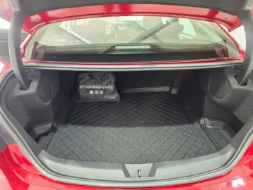 RENAULT MEGANE 1.3 TCe 140CP Life