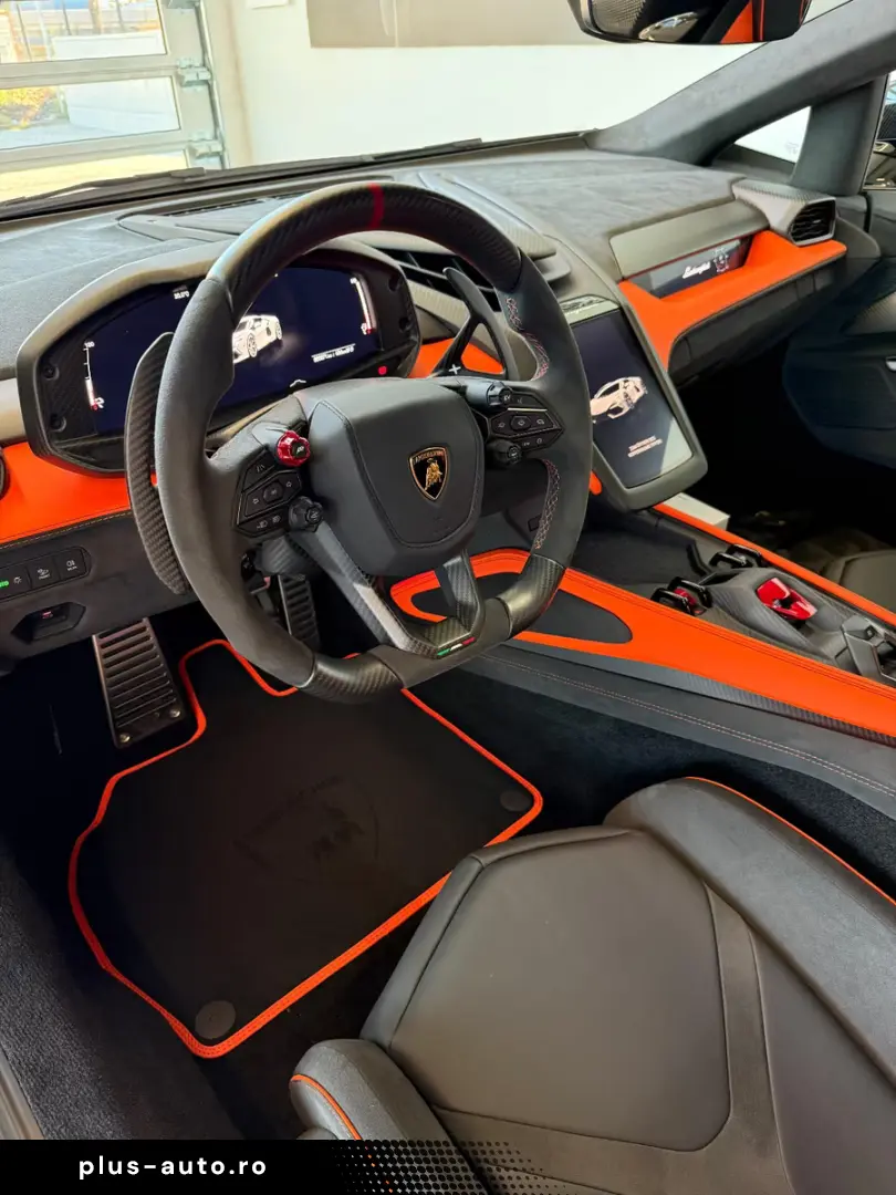 Lamborghini Revuelto