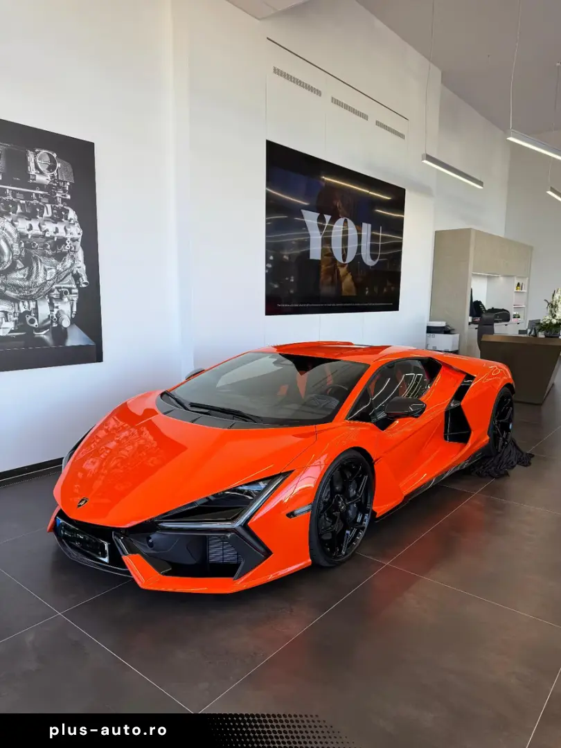 Lamborghini Revuelto