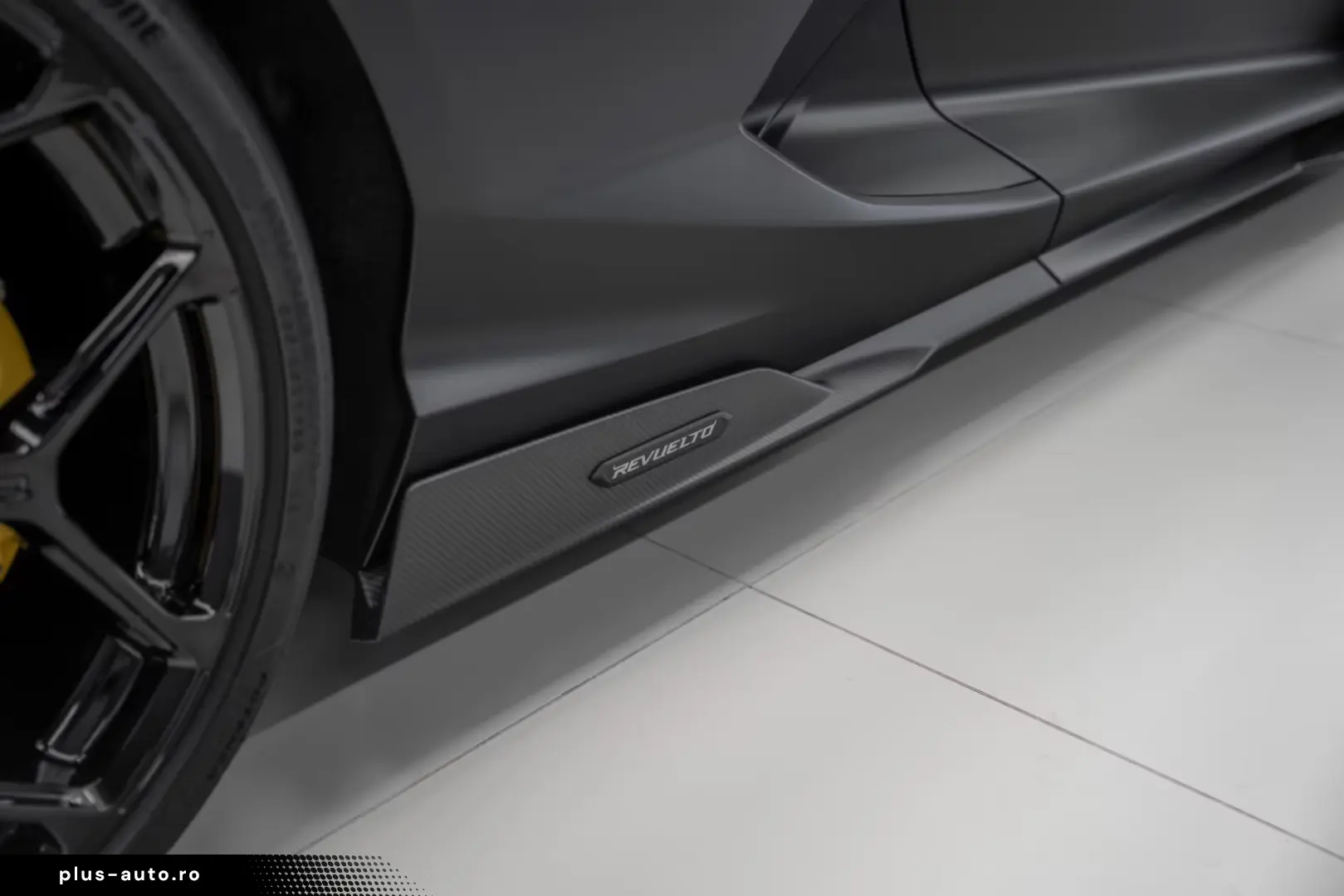 Lamborghini Revuelto