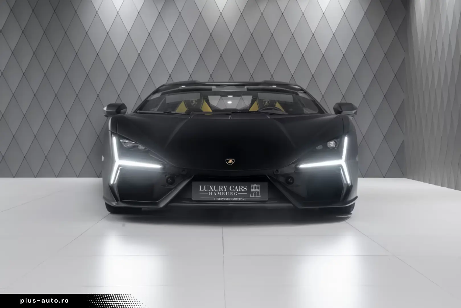 Lamborghini Revuelto