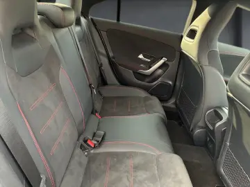 MERCEDES-BENZ CLA 250 e AMG Night Kamera LED Sitzh. AppleCP