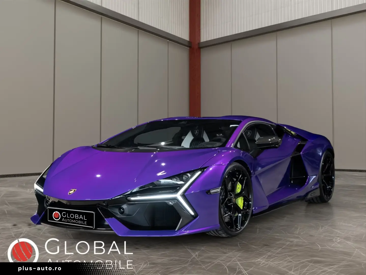 Lamborghini Revuelto