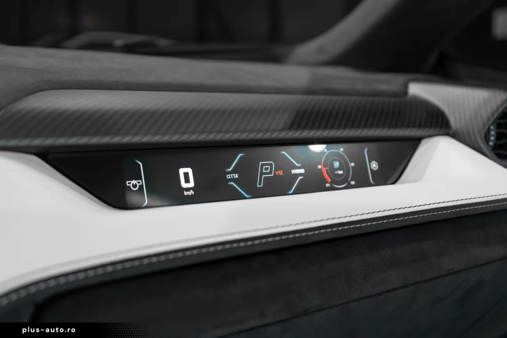 Lamborghini Revuelto