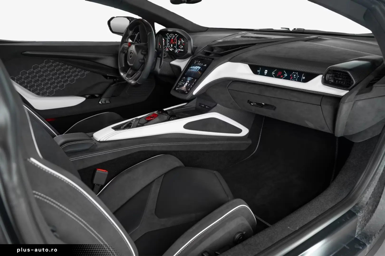 Lamborghini Revuelto