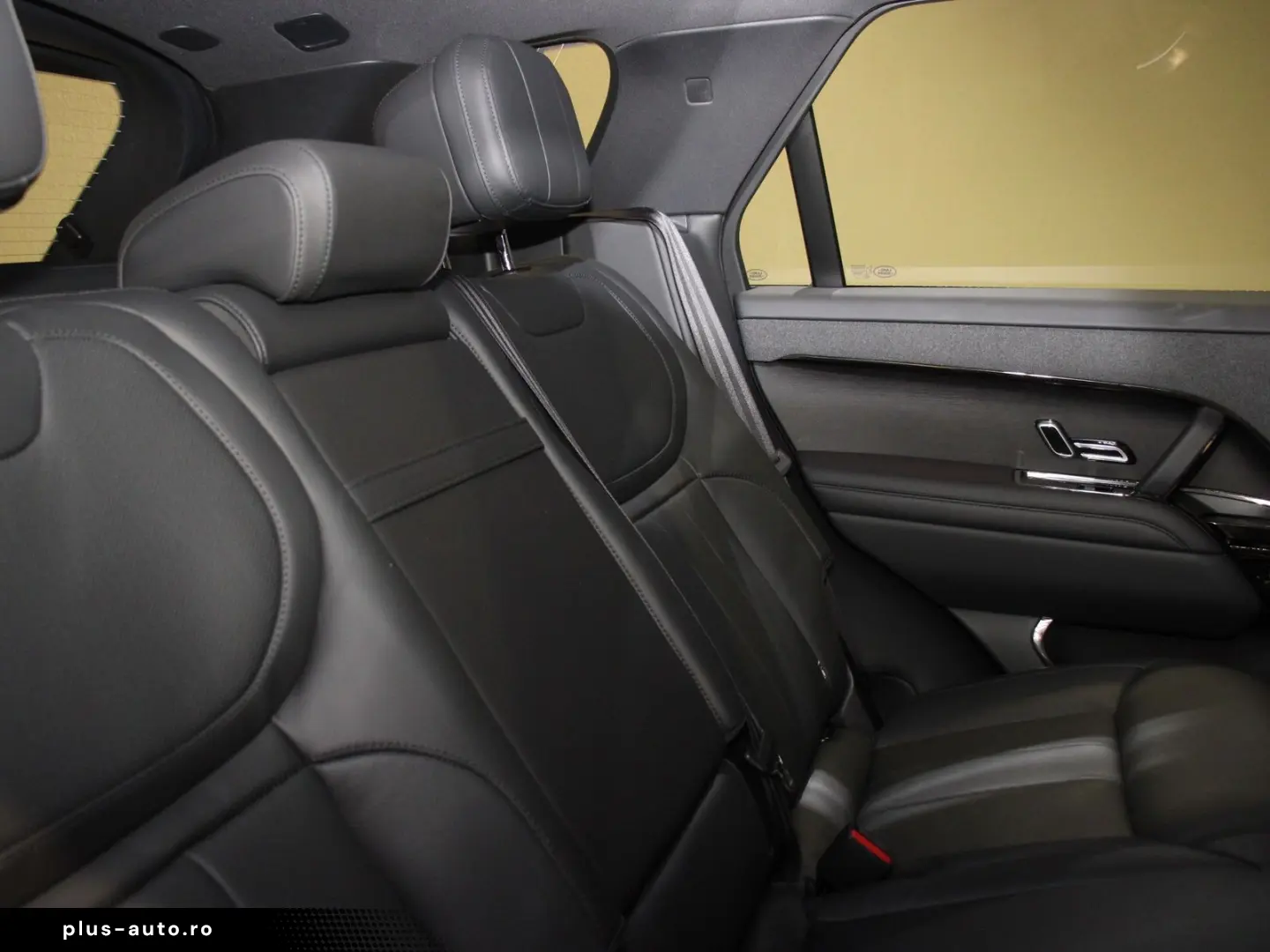 LAND ROVER Range Rover Sport P460e Hybrid Dynamic SE AHK Pa