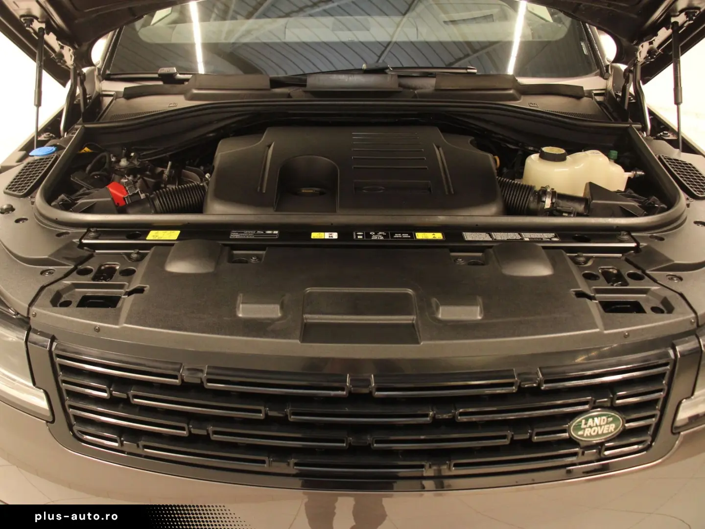 LAND ROVER Range Rover Sport P460e Hybrid Dynamic SE AHK Pa