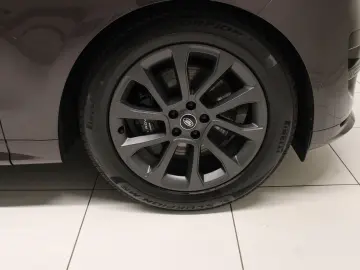 LAND ROVER Range Rover Sport P460e Hybrid Dynamic SE AHK Pa