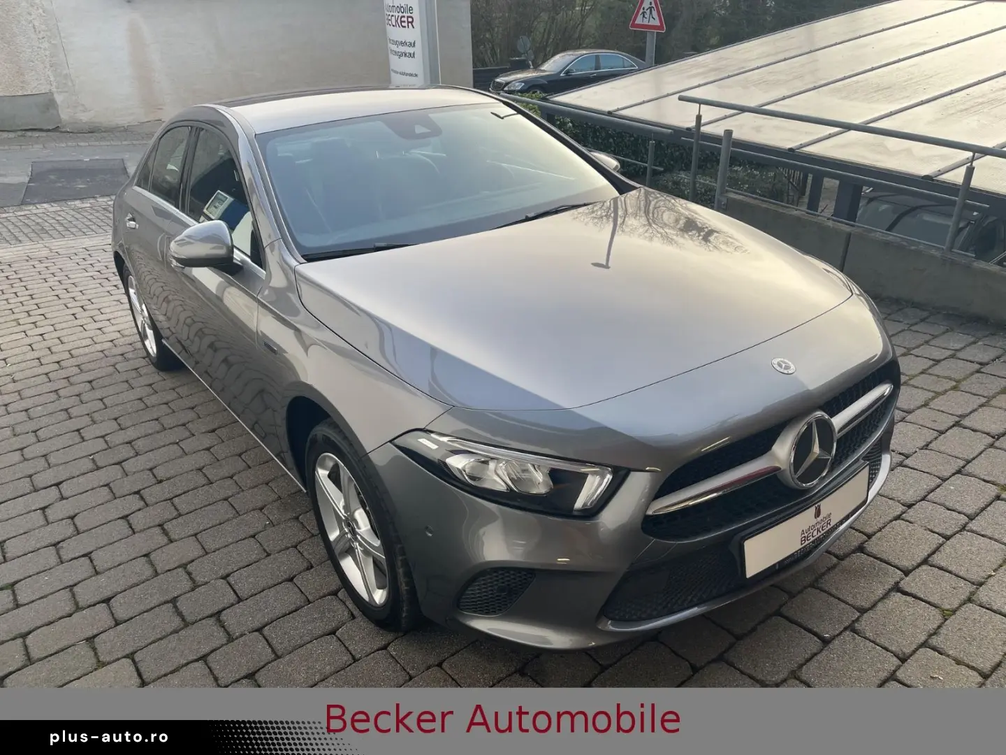 MERCEDES-BENZ A 250 e Lim. SITZHEIZUNG NAVI KLIMA LE&hellip;