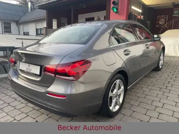 MERCEDES-BENZ A 250 e Lim. SITZHEIZUNG NAVI KLIMA LE&hellip;