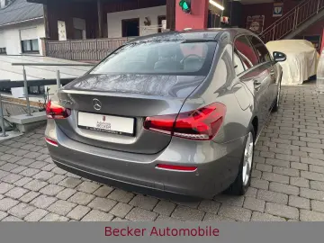 MERCEDES-BENZ A 250 e Lim. SITZHEIZUNG NAVI KLIMA LE&hellip;