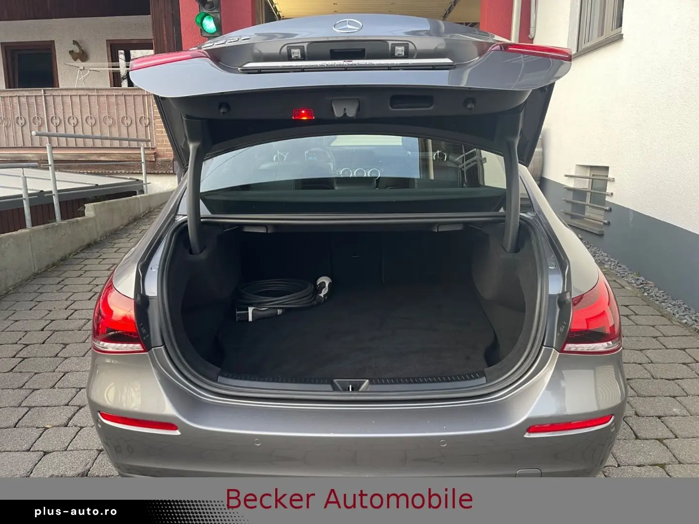 MERCEDES-BENZ A 250 e Lim. SITZHEIZUNG NAVI KLIMA LE&hellip;