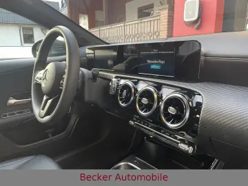 MERCEDES-BENZ A 250 e Lim. SITZHEIZUNG NAVI KLIMA LE&hellip;