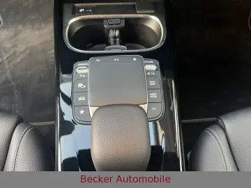 MERCEDES-BENZ A 250 e Lim. SITZHEIZUNG NAVI KLIMA LE&hellip;