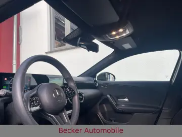 MERCEDES-BENZ A 250 e Lim. SITZHEIZUNG NAVI KLIMA LE&hellip;