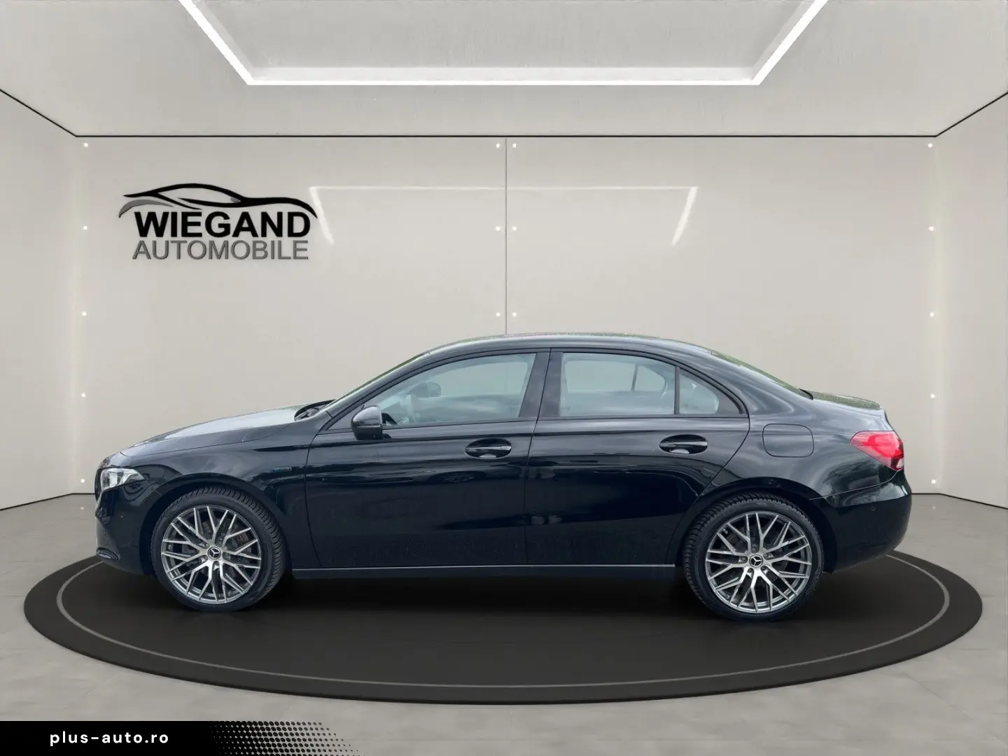 MERCEDES-BENZ A 250 e 8G-DCT BUSINESS-PAKET NAVI KLIMA