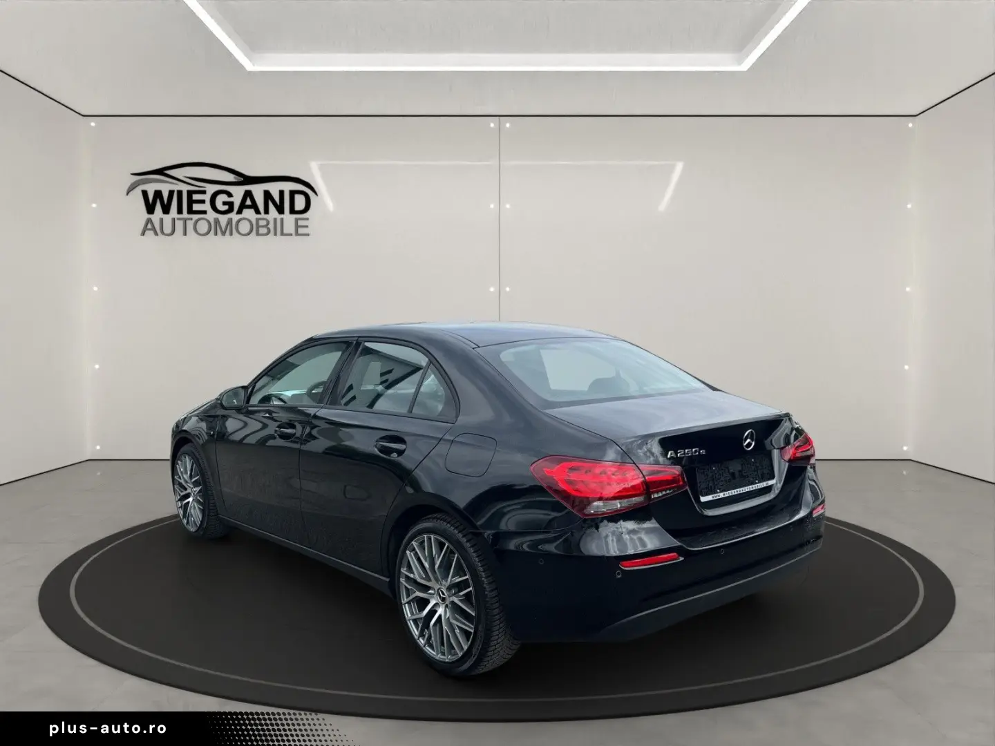 MERCEDES-BENZ A 250 e 8G-DCT BUSINESS-PAKET NAVI KLIMA