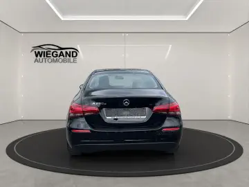 MERCEDES-BENZ A 250 e 8G-DCT BUSINESS-PAKET NAVI KLIMA