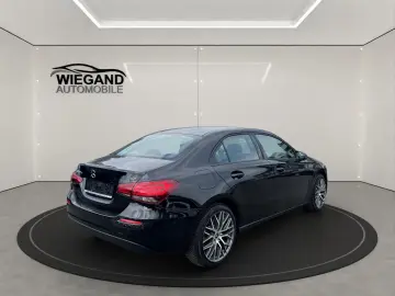 MERCEDES-BENZ A 250 e 8G-DCT BUSINESS-PAKET NAVI KLIMA