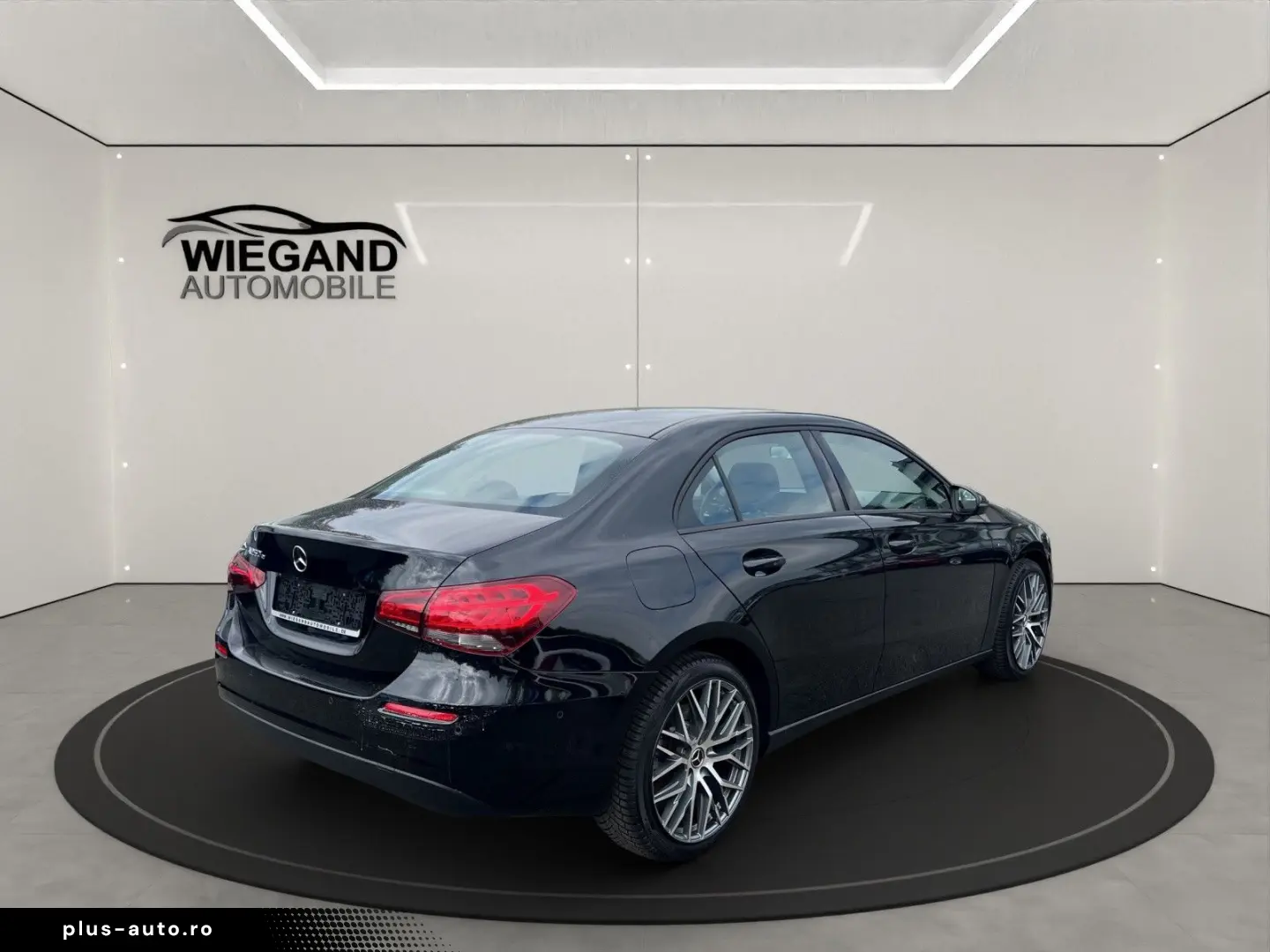 MERCEDES-BENZ A 250 e 8G-DCT BUSINESS-PAKET NAVI KLIMA