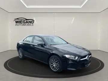 MERCEDES-BENZ A 250 e 8G-DCT BUSINESS-PAKET NAVI KLIMA