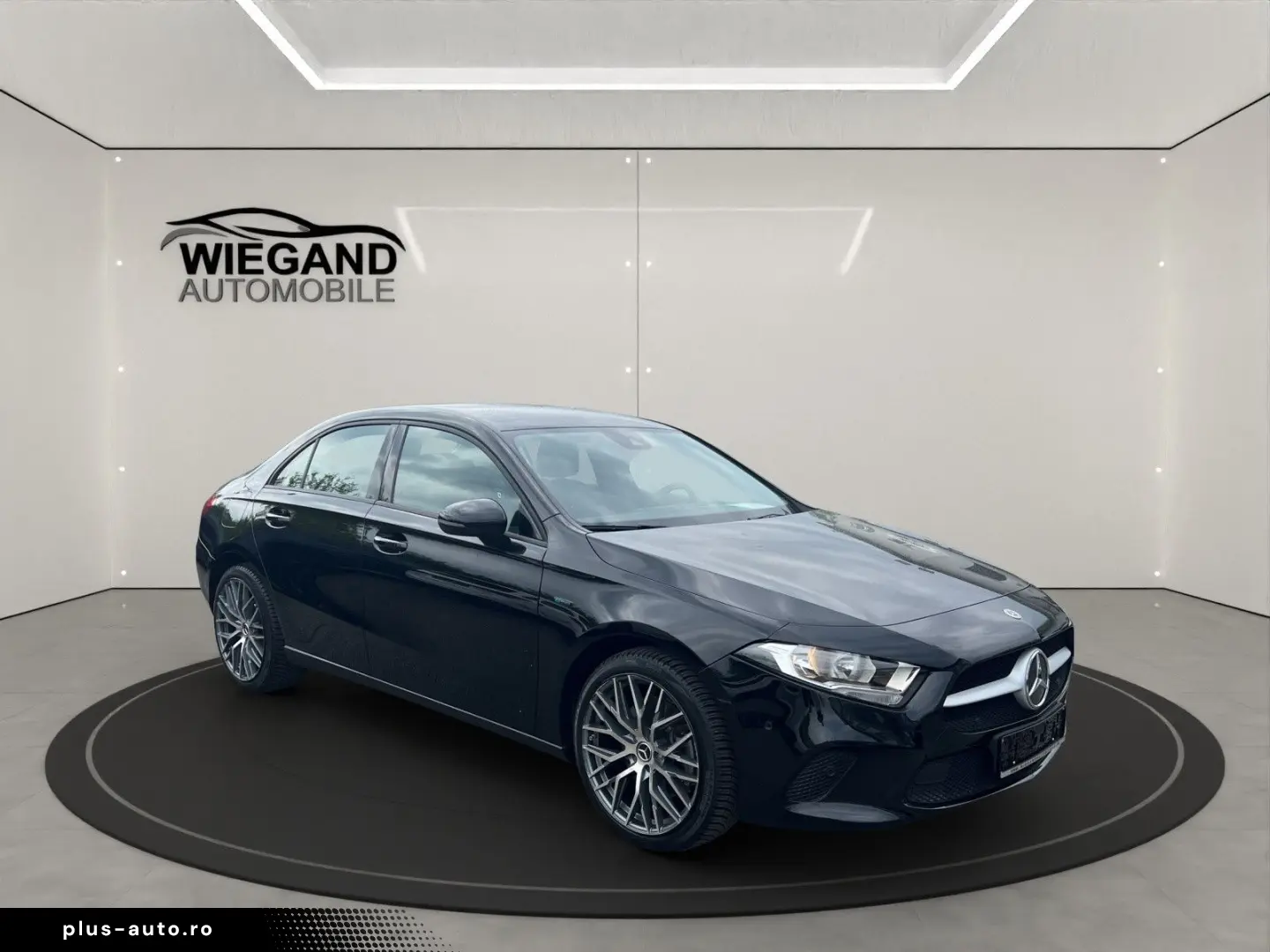 MERCEDES-BENZ A 250 e 8G-DCT BUSINESS-PAKET NAVI KLIMA