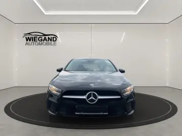 MERCEDES-BENZ A 250 e 8G-DCT BUSINESS-PAKET NAVI KLIMA