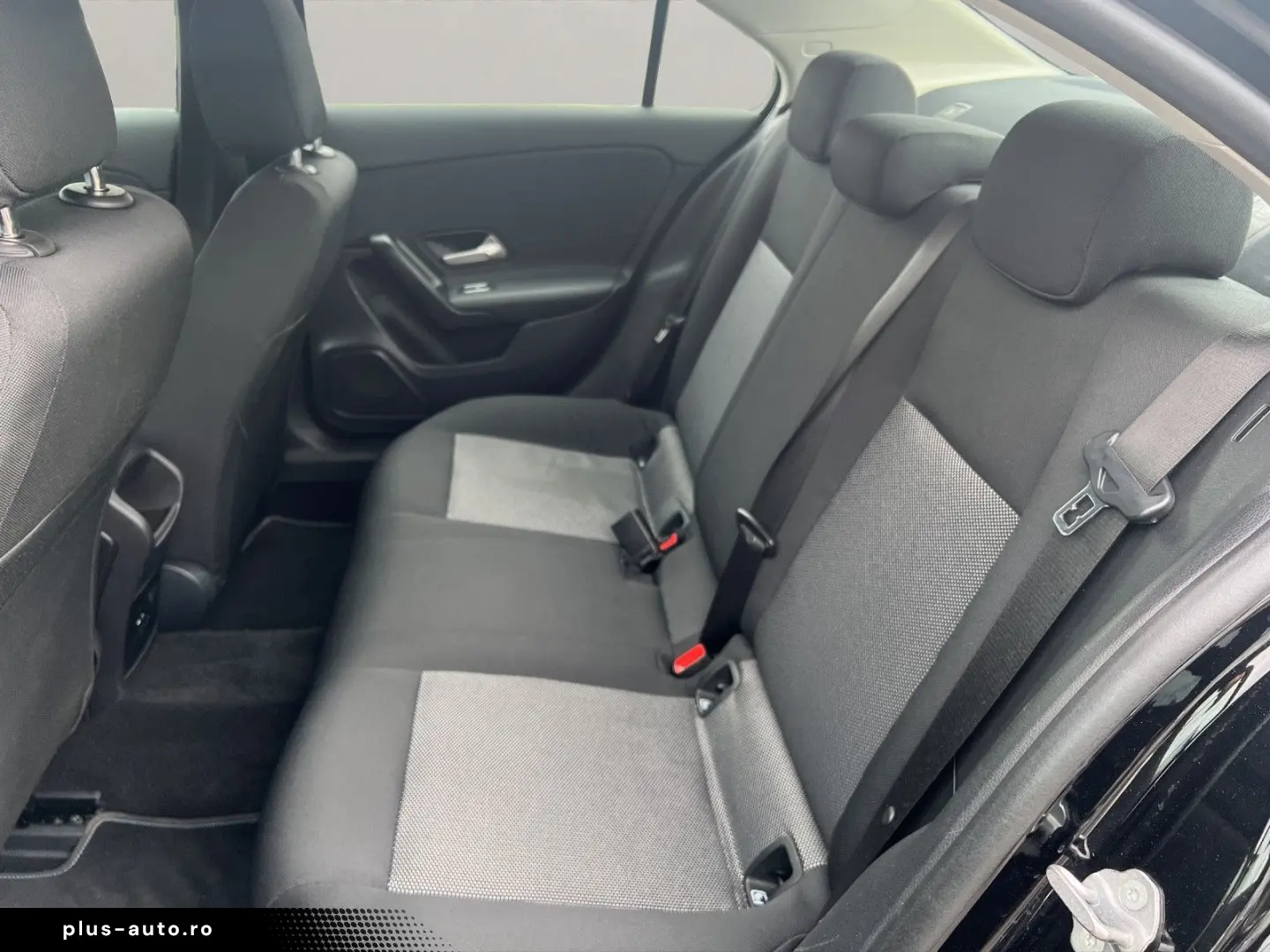 MERCEDES-BENZ A 250 e 8G-DCT BUSINESS-PAKET NAVI KLIMA