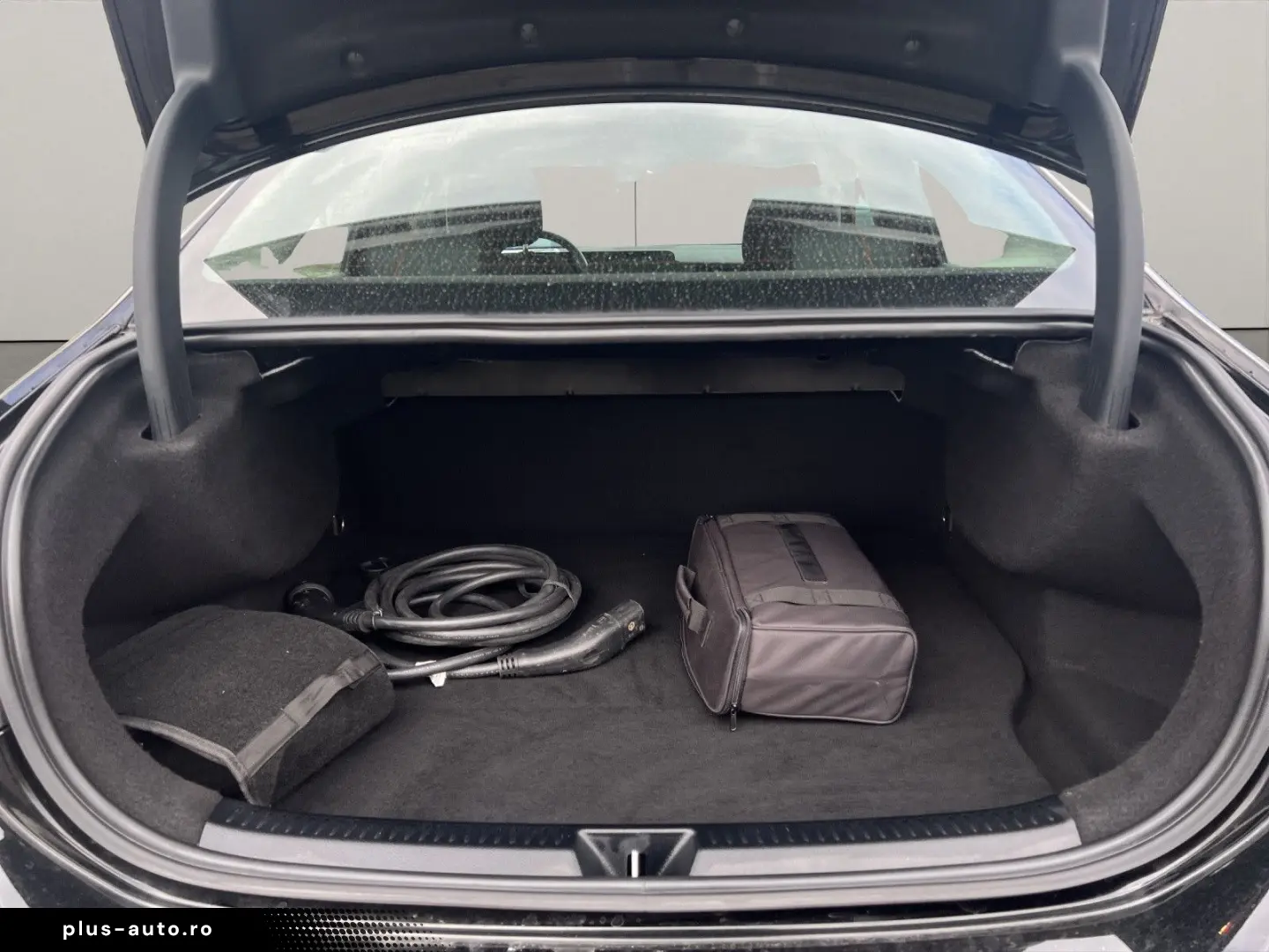 MERCEDES-BENZ A 250 e 8G-DCT BUSINESS-PAKET NAVI KLIMA