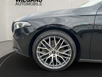 MERCEDES-BENZ A 250 e 8G-DCT BUSINESS-PAKET NAVI KLIMA