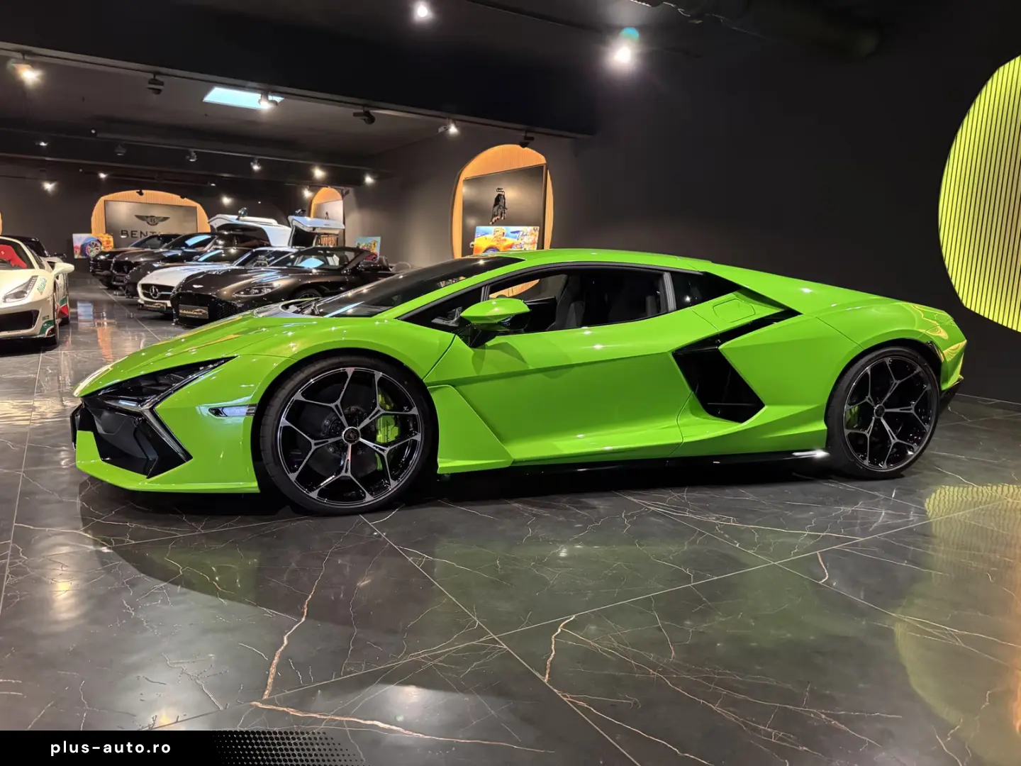 Lamborghini Revuelto