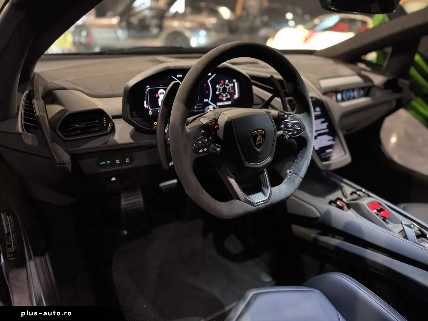 Lamborghini Revuelto