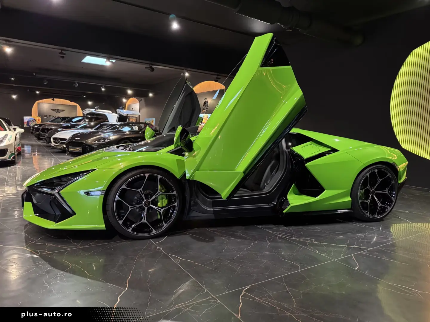 Lamborghini Revuelto