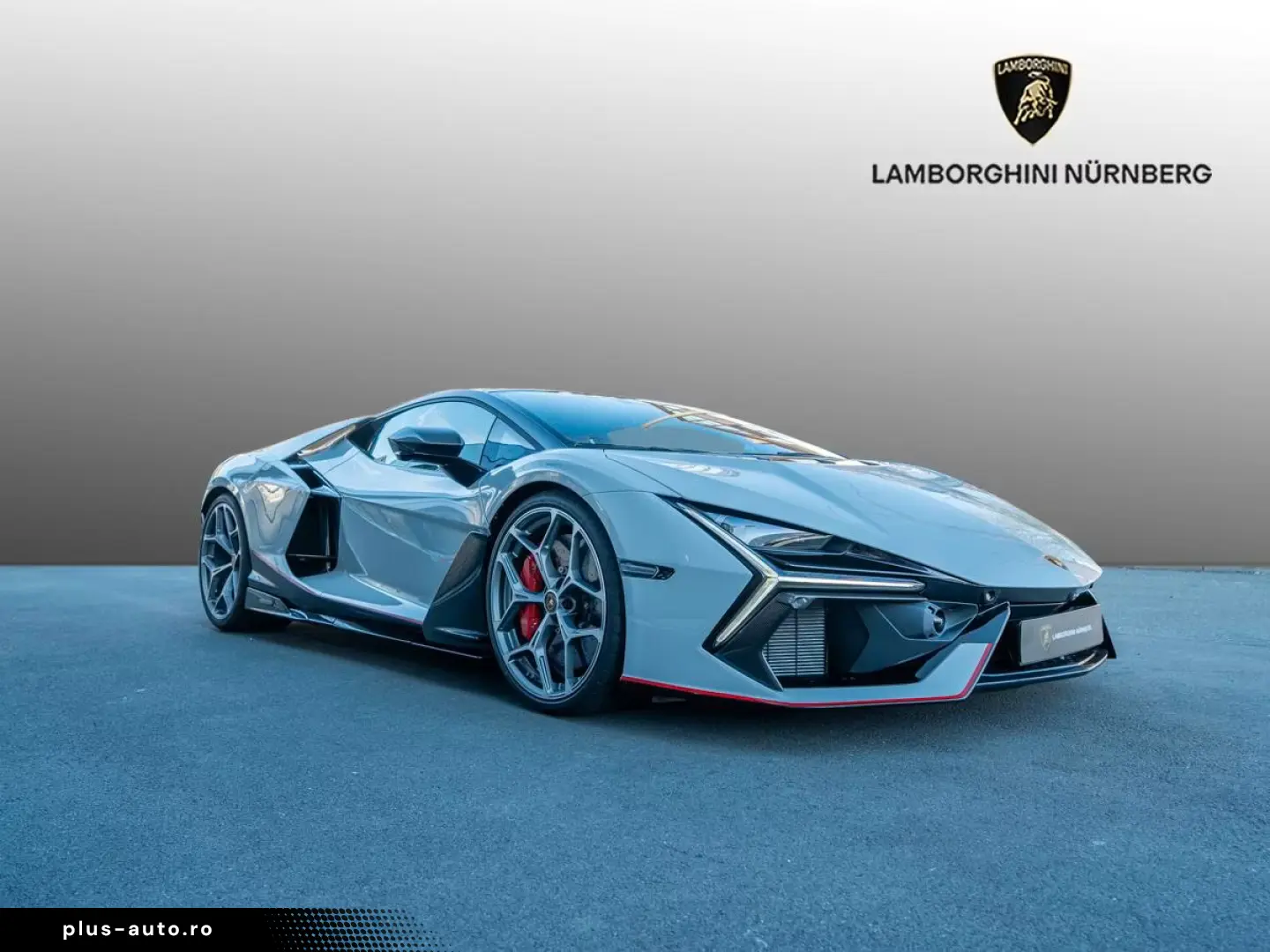 Lamborghini Revuelto