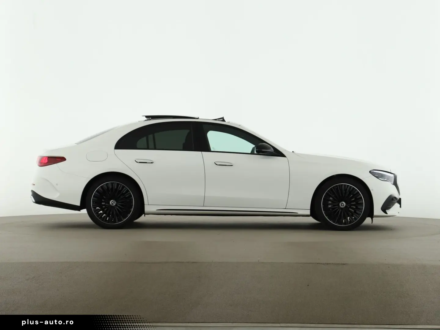 MERCEDES-BENZ E 200 AMG Night Pano Airmatic Memory 20 Zoll