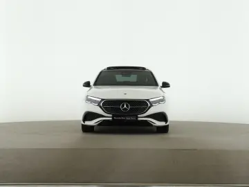 MERCEDES-BENZ E 200 AMG Night Pano Airmatic Memory 20 Zoll