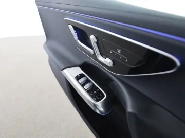 MERCEDES-BENZ E 200 AMG Night Pano Airmatic Memory 20 Zoll