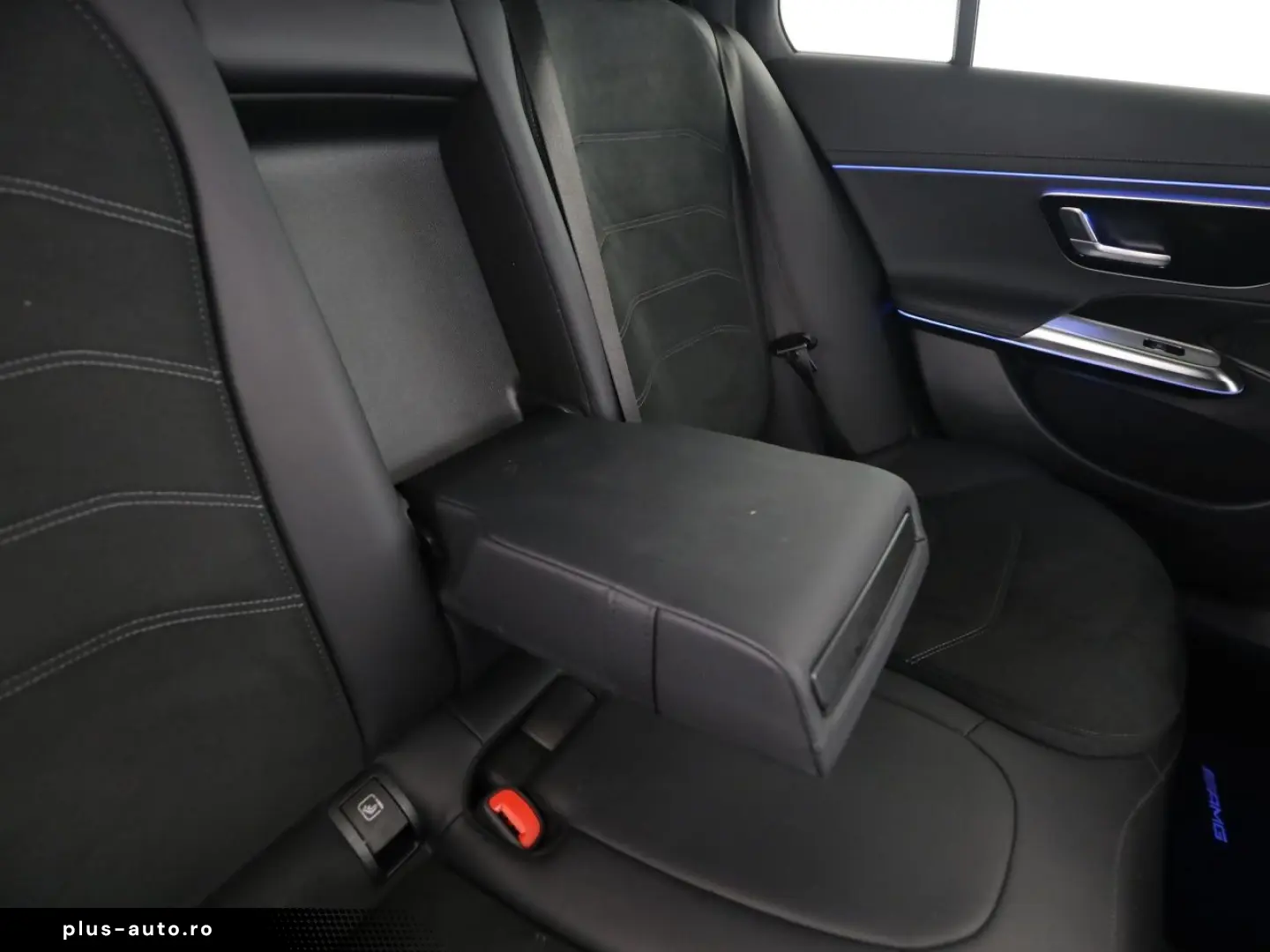 MERCEDES-BENZ E 200 AMG Night Pano Airmatic Memory 20 Zoll