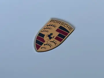 PORSCHE Macan T  2024   Panorama Dach   Camera