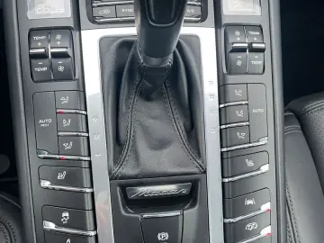 PORSCHE Macan Turbo 21  Zoll Ceramic Sportabgas