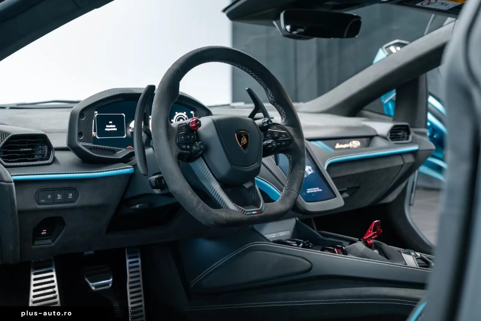 Lamborghini Revuelto