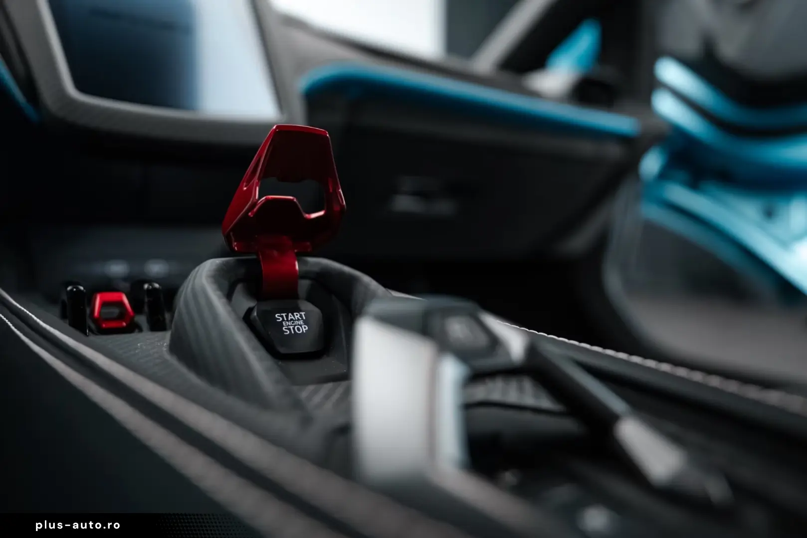 Lamborghini Revuelto