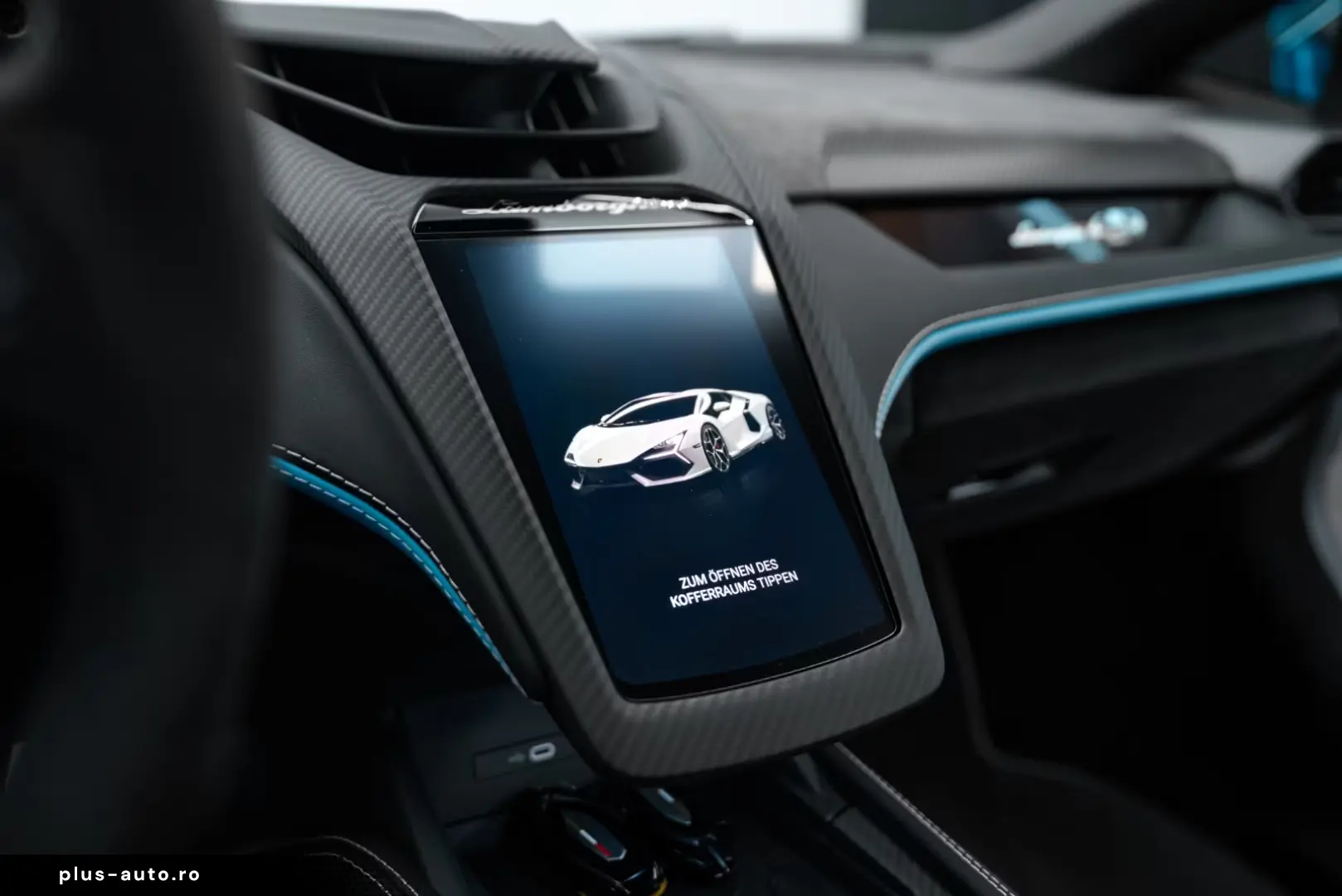 Lamborghini Revuelto