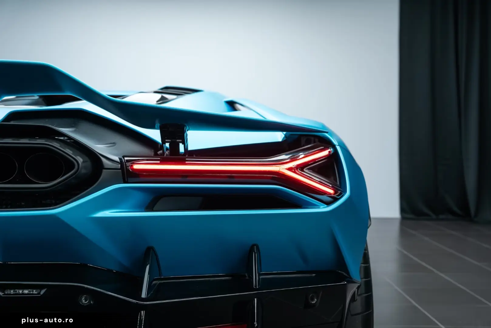 Lamborghini Revuelto